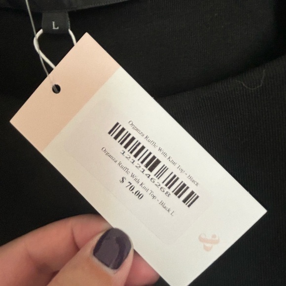 NWT. Organza Ruffle Sleeve Knit Top. Women’s size Large. - Picture 6 of 8